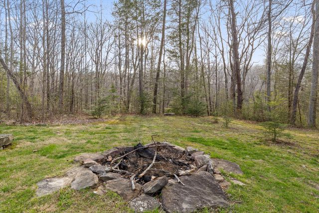 5426 Summerfield Lane, Signal Mountain, TN 37377