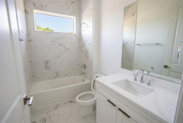 16000 PENDIO DRIVE, Bella Collina, FL 34756