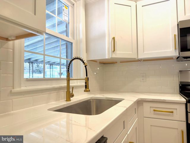 244 SYCAMORE RD, Reading, PA 19611