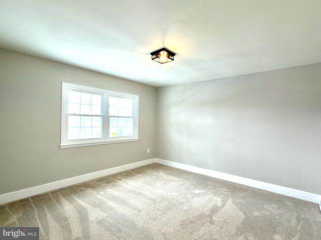 244 SYCAMORE RD, Reading, PA 19611