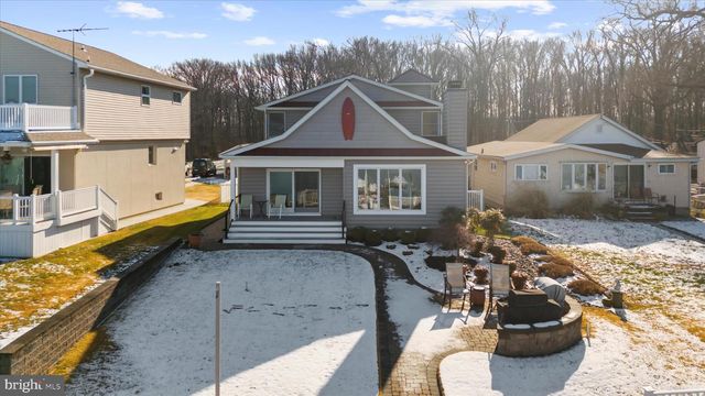 3830 NEW SECTION RD, Baltimore, MD 21220