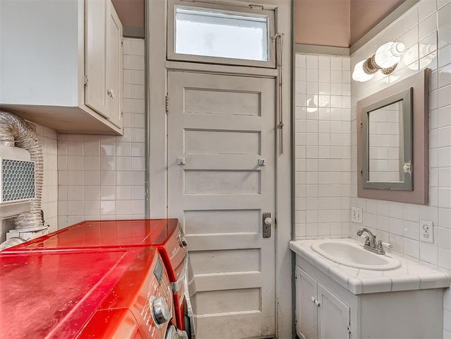 202 S Roberts Avenue, El Reno, OK 73036