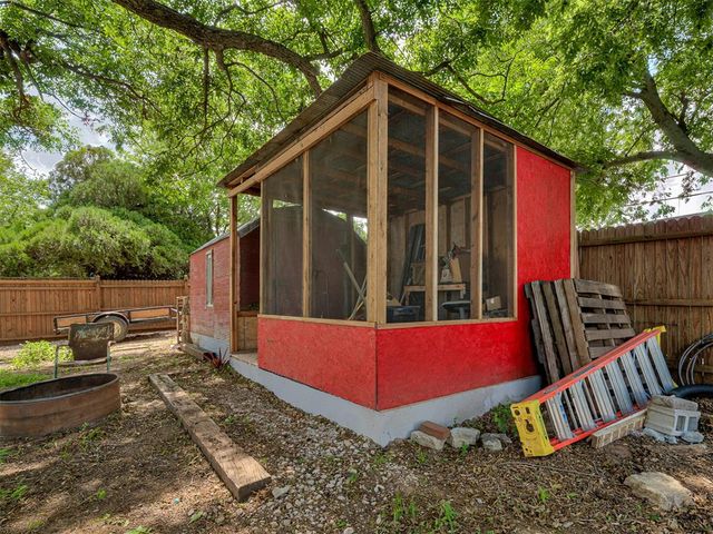 202 S Roberts Avenue, El Reno, OK 73036