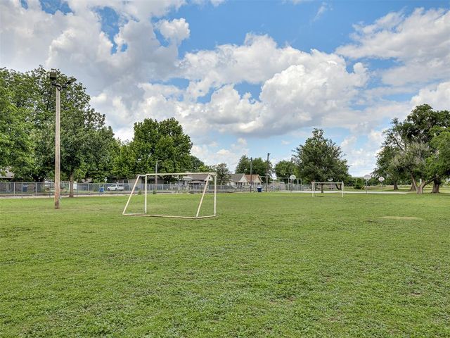 202 S Roberts Avenue, El Reno, OK 73036