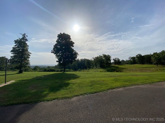 15831 W Dogwood Road, Park Hill, OK 74451