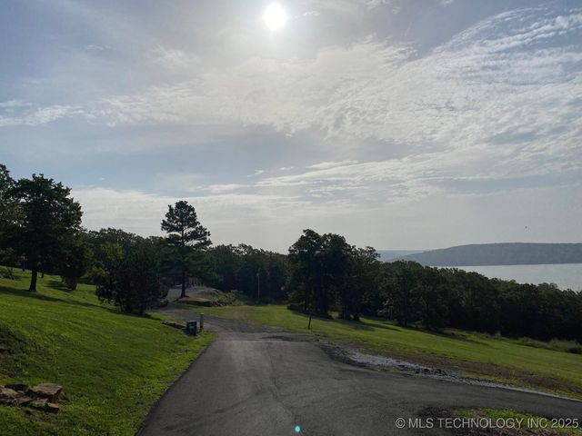 15831 W Dogwood Road, Park Hill, OK 74451