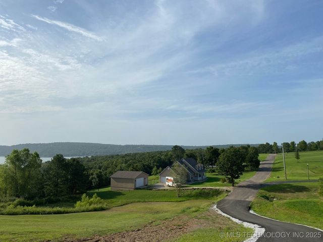 15831 W Dogwood Road, Park Hill, OK 74451