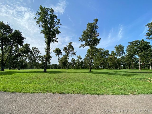 15831 W Dogwood Road, Park Hill, OK 74451