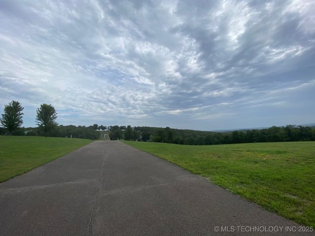 15831 W Dogwood Road, Park Hill, OK 74451