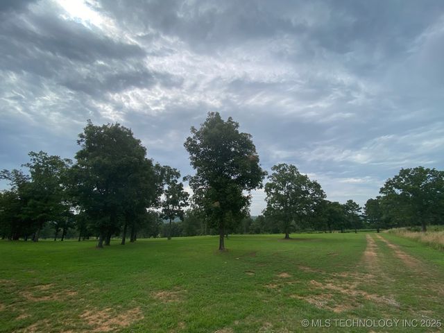 15831 W Dogwood Road, Park Hill, OK 74451