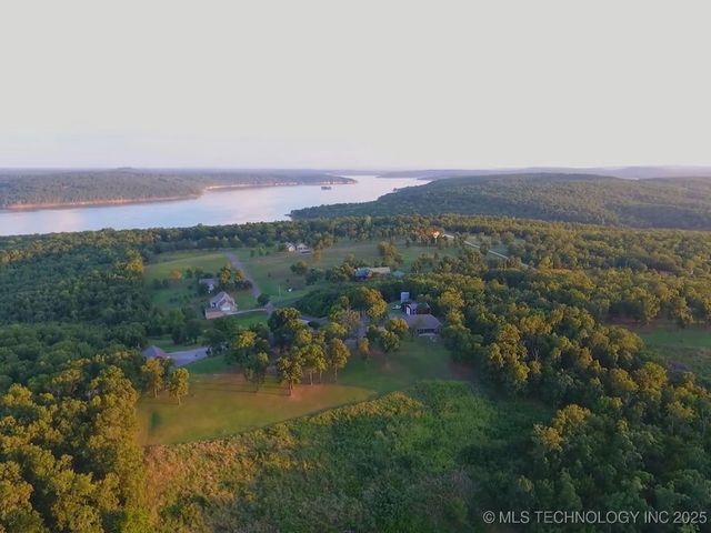 15831 W Dogwood Road, Park Hill, OK 74451