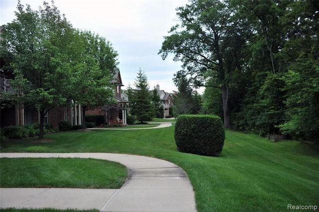 3475 Tremonte Circle, Rochester, MI 48306