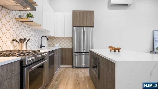 621 Valley Brook Avenue, Lyndhurst, NJ 07071