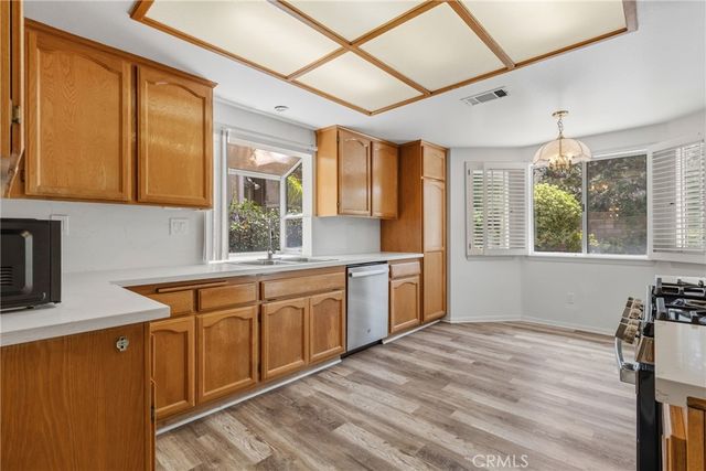 30112 Elizabeth Court, Agoura Hills, CA 91301