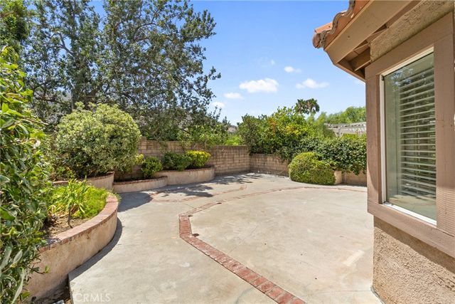 30112 Elizabeth Court, Agoura Hills, CA 91301
