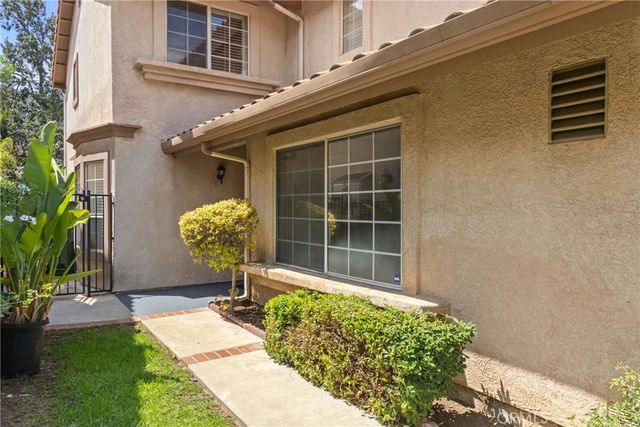 30112 Elizabeth Court, Agoura Hills, CA 91301