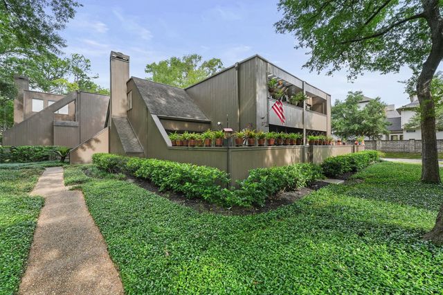 115 Litchfield Lane, Houston, TX 77024