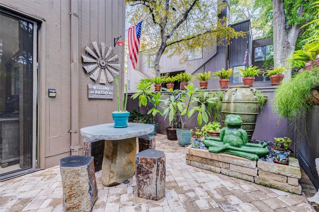 115 Litchfield Lane, Houston, TX 77024