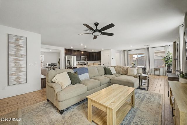 8415 W ALBENIZ Place, Tolleson, AZ 85353