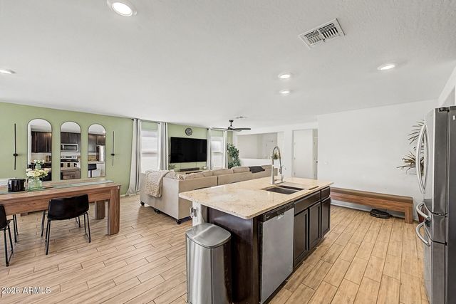 8415 W ALBENIZ Place, Tolleson, AZ 85353