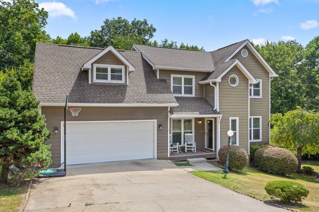 8014 Woodstone Drive, Hixson, TN 37343