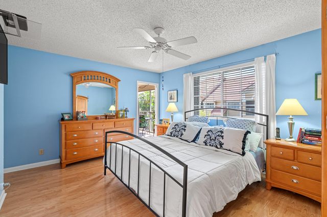 4630 W Mcnab Rd D-2, Pompano Beach, FL 33069