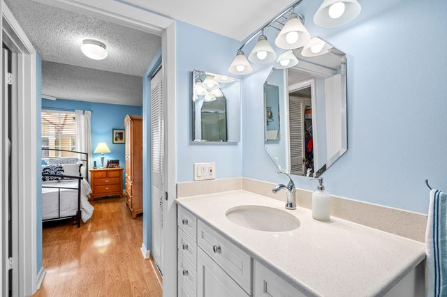 4630 W Mcnab Rd D-2, Pompano Beach, FL 33069