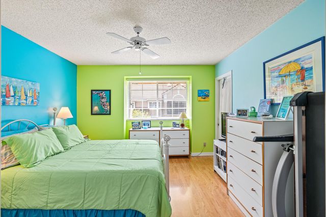 4630 W Mcnab Rd D-2, Pompano Beach, FL 33069