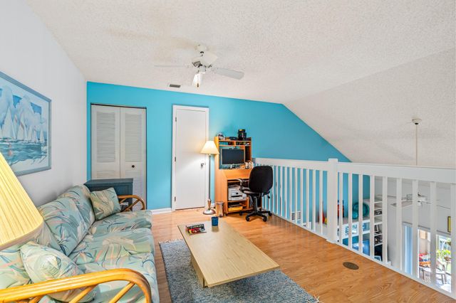 4630 W Mcnab Rd D-2, Pompano Beach, FL 33069