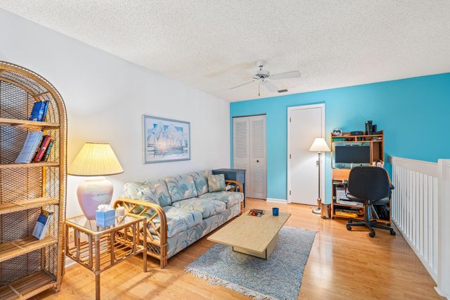 4630 W Mcnab Rd D-2, Pompano Beach, FL 33069