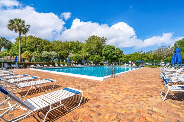 4630 W Mcnab Rd D-2, Pompano Beach, FL 33069
