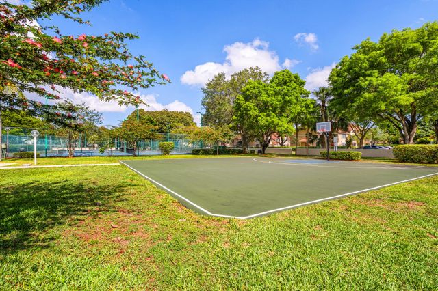 4630 W Mcnab Rd D-2, Pompano Beach, FL 33069