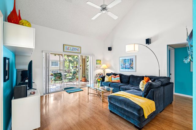 4630 W Mcnab Rd D-2, Pompano Beach, FL 33069