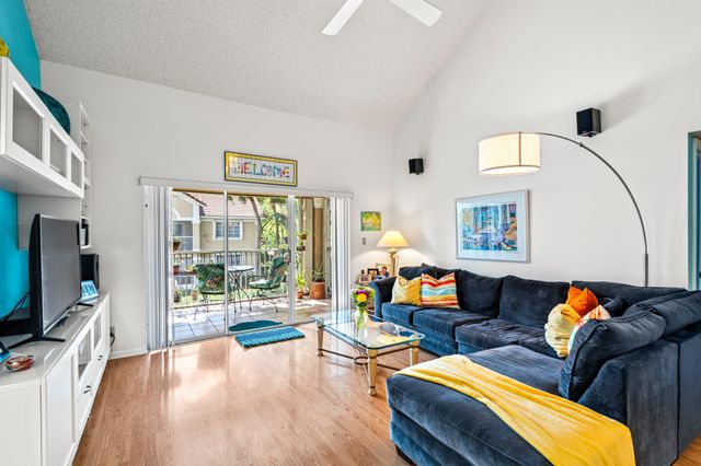 4630 W Mcnab Rd D-2, Pompano Beach, FL 33069