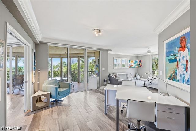 8111 Bay Colony DR 204, Naples, FL 34108