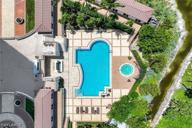 8111 Bay Colony DR 204, Naples, FL 34108