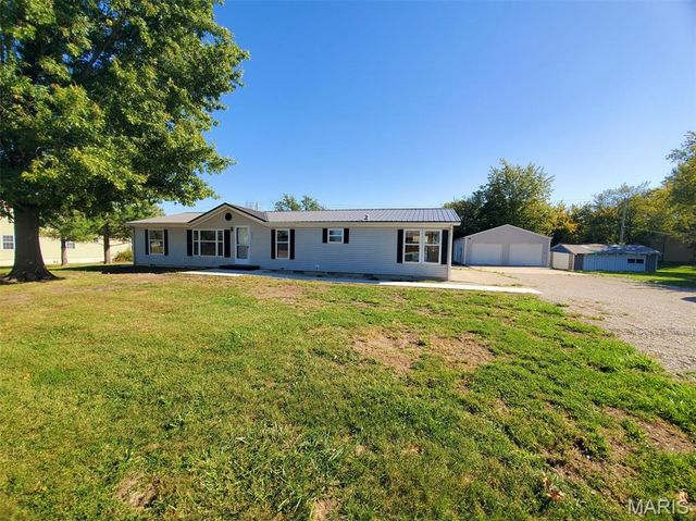 1093 N Cleveland Street, Kahoka, MO 63445