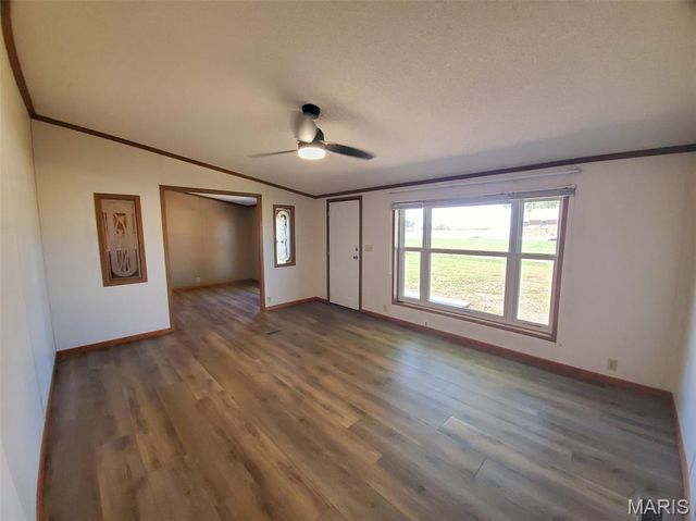 1093 N Cleveland Street, Kahoka, MO 63445