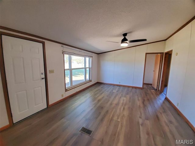 1093 N Cleveland Street, Kahoka, MO 63445