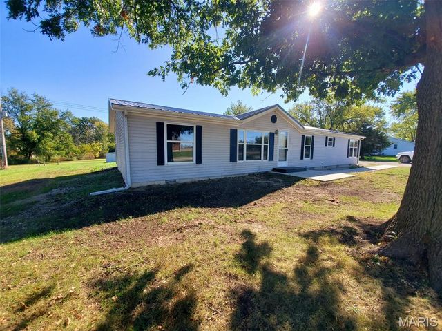 1093 N Cleveland Street, Kahoka, MO 63445