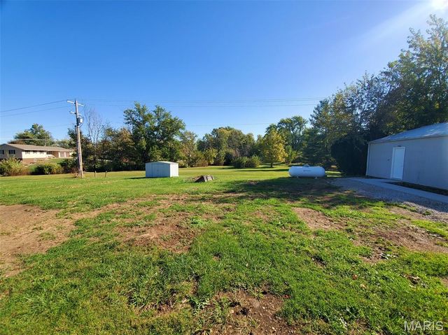 1093 N Cleveland Street, Kahoka, MO 63445