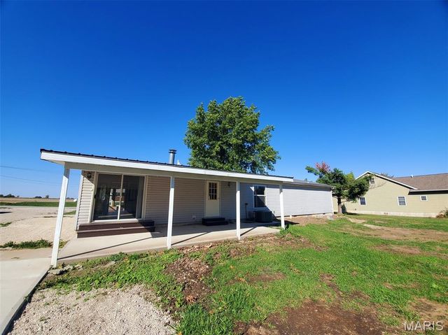 1093 N Cleveland Street, Kahoka, MO 63445