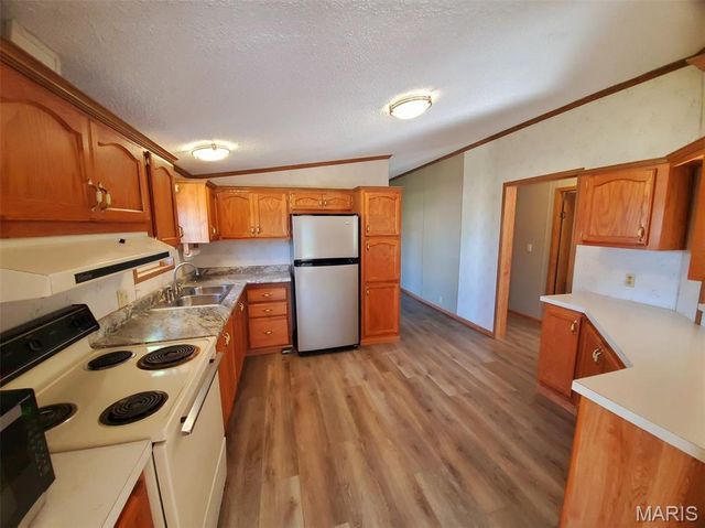 1093 N Cleveland Street, Kahoka, MO 63445