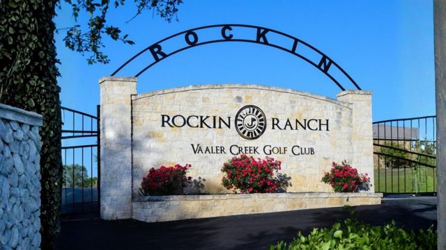 119 Riley Wood ST, Blanco, TX 78606