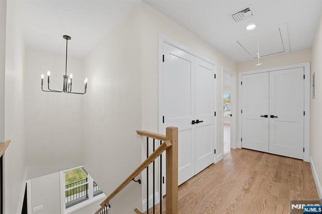 20 Barnsdale Road, Wayne, NJ 07470