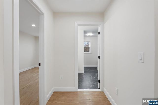 20 Barnsdale Road, Wayne, NJ 07470