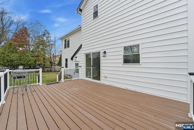20 Barnsdale Road, Wayne, NJ 07470