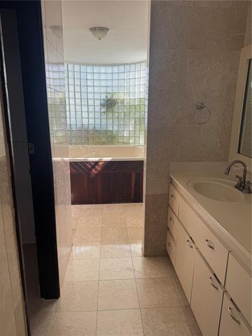 F9 SAN ESTEBAN, Caguas, PR 00725