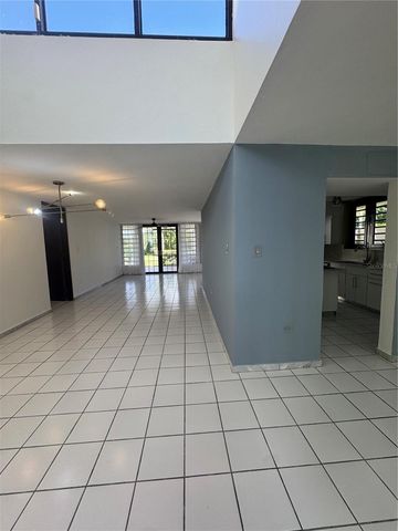 F9 SAN ESTEBAN, Caguas, PR 00725