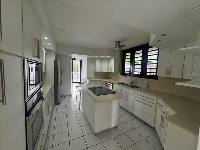 F9 SAN ESTEBAN, Caguas, PR 00725